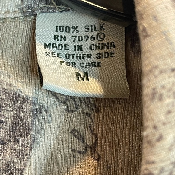 Batik Bay 100% Silk Short Sleeve Button Down Size Medium - Picture 4 of 8